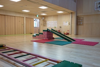 和泉児童館内観