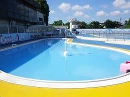 狛江市民プール水泳場